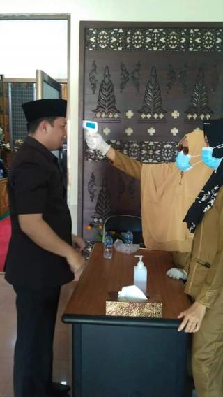 H. Abi Bahrun Jalani Rapid Test Sebelum Paripurna LKPJ Bupati