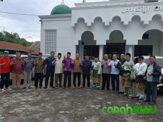 Diantar Tokoh Besar Riau, Prof Firdaus Resmi Melaju ke Bursa Calon Rektor Unri 2026-2030