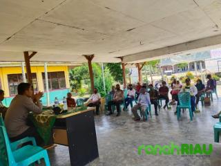 Kapolsek Ukui Sosialisasi adaptasi Kebiasaan Baru Protokol kesehatan di Desa Bagan Limau