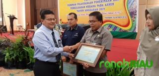 KPU Riau terima Penghargaan Satker terbaik IV dari KPPN Pekanbaru