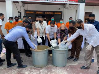 Polda Riau Musnahkan BB 18 Kg Sabu Hasil Pengungkapan Jaringan Internasional