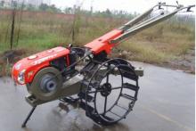 Kelompok Petani Inhu Dapat 10 Hand Tractor