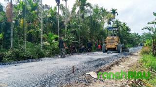 Hari Kesepuluh, TMMD 116 Kodim Inhil Masuk Tahap Pengerasan Badan Jalan