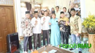 Drs H Khaidir Kunjungi Yayasan Racyu Negeri Betuah