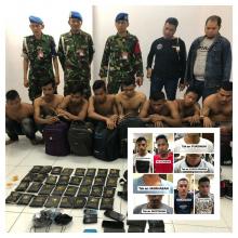 8 orang Pemuda asal Aceh, simpan Narkotika jenis  Sabu dalam sepatu .