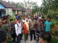 Intsiawati Dengar Keluh Kesah Nelayan Rohil