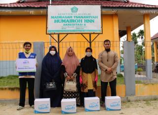 Ditengah Himpitan Ekonomi Tak Menyurutkan Semangat Herni Mendirikan Sekolah