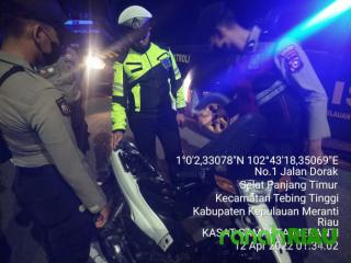 Antisipasi Balap Liar dan gangguan Kamtibmas, Polres Meranti siagakan Personil di sejumlah titik