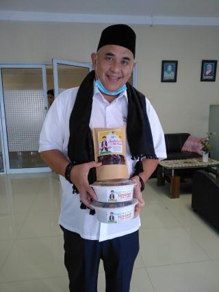 PWI Riau Peduli Mulai Distribusikan 1 Ton Kurma untuk Masjid dan Mushalla