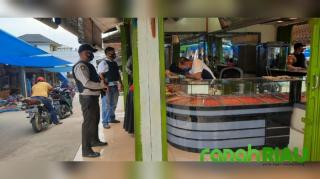 Polsek Ukui Patroli Antisiapasi C3 dan Sosialisasi Adaptasi Kebiasaan Baru di Kecamatan Ukui