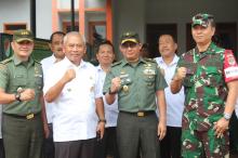 Diapresiasi Kasdam Jaya & Walikota Bekasi, Ini Kata Dansatgas TMMD Ke-104  .