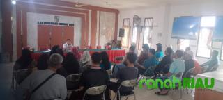 Lurah Simpang Tiga Sosialisasikan Juknis Pemilihan RT RW Serentak