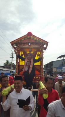 Intsiawati Ayus Dijadikan  Warga Kehormatan di Simeulue