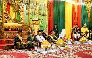 Bupati Bengkalis Hadiri Upacara Adat Tepuk Tepung Tawar Merupakan Simbol Doa Restu