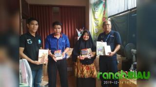 FTBM Riau Salurkan Donasi Buku Dari Kompas Gramedia