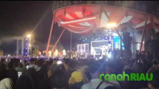 Ribuan Masyarakat Bengkalis Padati Malam Puncak Gebyar Hari Bhayangkara ke 78