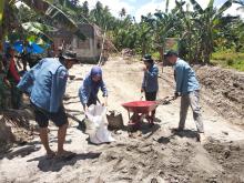 Mahasiswa Unsrat Akui Banyak Pengalaman di TMMD ke 104
