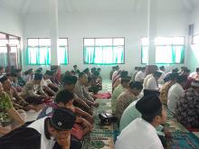 Panjatkan Doa, TNI Solat Jumat 