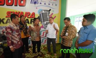 Bupati Kampar Dialog Interaktif Bersama KPID Riau di Radio Swara Kampar.
