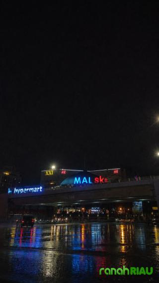 Alhamdulillah, Hujan Guyur Pekanbaru, Harapan Baru di Tengah Perjuangan Melawan Karhutla Riau