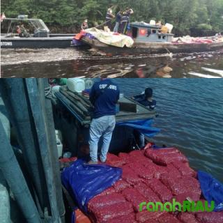 Kodim 0303 dan BC Bengkalis Gagalkan 1155 Karung Bawang Merah Asal Malaysia