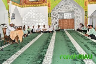 Bank Riau Kepri Syariah Gelar Muhasabah Akhir Tahun 2024 di Masjid Baiturrahim
