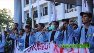 UNRI Kian Bermasalah, Mahasiswa Salurkan Aspirasi Melalui Aksi UNRI Gawat Darurat
