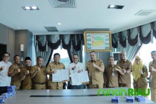 Pemko Pekanbaru dan PT SPP Tandatangani Perjanjian Sewa Kawasan Kuliner City Walk