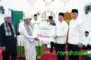 Kebut Penurunan Kemiskinan Ekstrem, Syamsuar minta massifkan gerakan Zakat