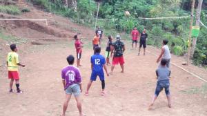 . Olahraga Voli Bersama Warga tetap Semarak