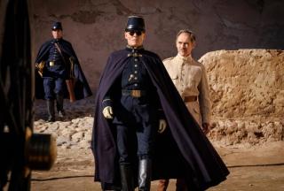 Mola TV Tayangkan Film Waiting for Barbarians