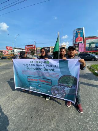 HMI se UIR gelar Galang Dana untuk korban bencana alam Galodo dan longsor Sumatera Barat