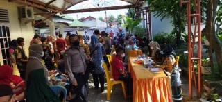 Kapolsek Mandau Pantau Masyarakat Ikuti Vaksinasi Dosis 1