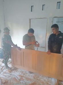 "Kantor tiga pilar mulai pasang pintu"