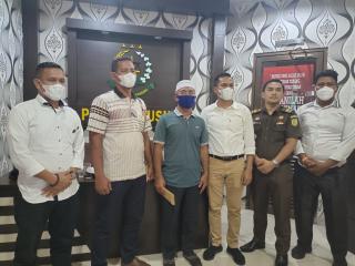 Diduga Terima Suap dari Penjualan Tanah Milik Negara, Kades Kembung Luar di Penjarakan