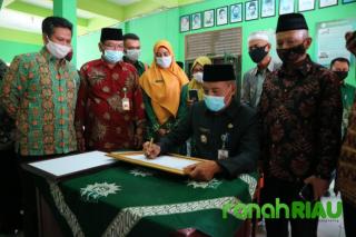 Wakil Walikota Pekanbaru Resmikan Kantor layanan Lazismu Pekanbaru yang ke 12