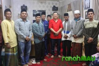 Tarikat Syattariyah Kuansing Dukung Penuh H, Halim Menjadi Bupati Kuansing