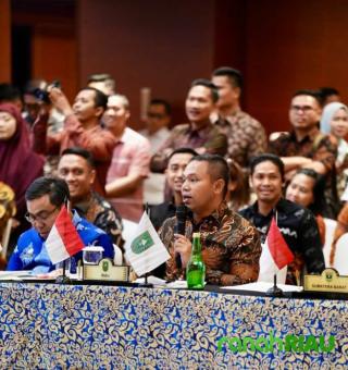 Gubernur Abdul Wahid Gelorakan Semangat Musyawarah Mufakat di Munas VII APPSI 2025