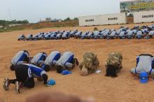 Pasukan Garuda Sujud Syukur di Lapangan Apel Indobatt-03  