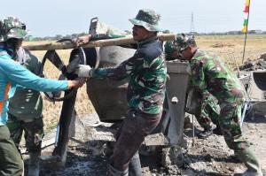 Dandim : Pekerjaan TMMD Harus Sesuai Spek Dan Tepat Waktu 