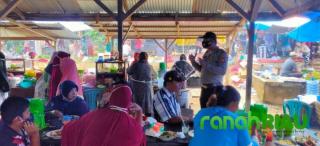 Polsek Ukui terus sosialisasikan Adaptasi Kebiasaan Baru di Pasar Tradisional