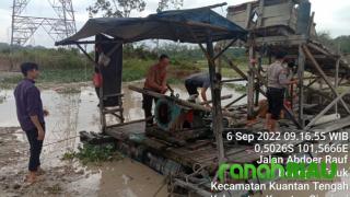 Pelaku Kabur, Polisi Berhasil Musnahkan Tiga Unit Rakit PETI di Desa Beringin Taluk