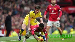 Carrick Buka-bukaan soal Kobbie Mainoo: Bintang Baru MU, tapi Jangan Terlena!