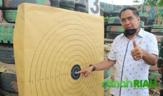 Ketua DPRD Inhil Ferriyandi Raih Juara Satu Menembak Antar Forkopimda
