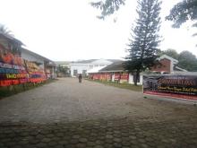 Wowww... Papan Bunga Ucapan Selamat Menghiasi Pelantikan IWO Jambi