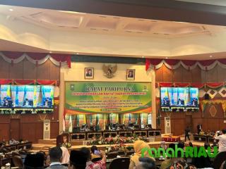 Diwakili Asisten I, Pemprov Hadiri Pengucapan Sumpah PAW Anggota DPRD Riau 2024-2029 