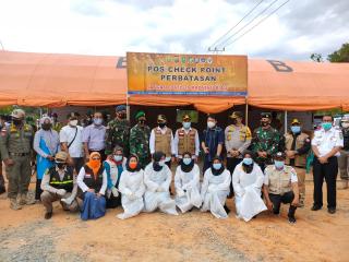 Tinjau Posko Chek Point Riau - Sumbar, Kapolda Riau : Tetap Semangat