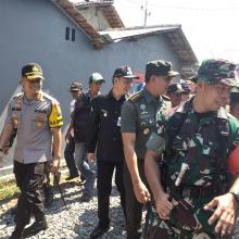 TMMD, Wabup Tinjau Pengaspalan Jalan 