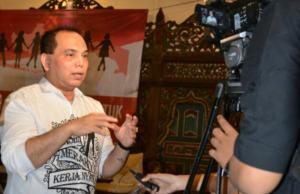 Haidar Alwi : Amien Rais Berhentilah Bermimpi.!