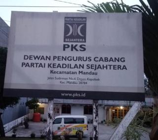 SK DPP PKS Hangat Dibicarakan, H. Abi Bahrun dan Ustadz Khairul Berdalih Belum Turun